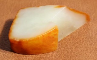 俄玉专业养护方法，防止失油发干影响品相的保存技巧