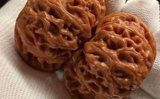 宫灯狮子头越品越有味道