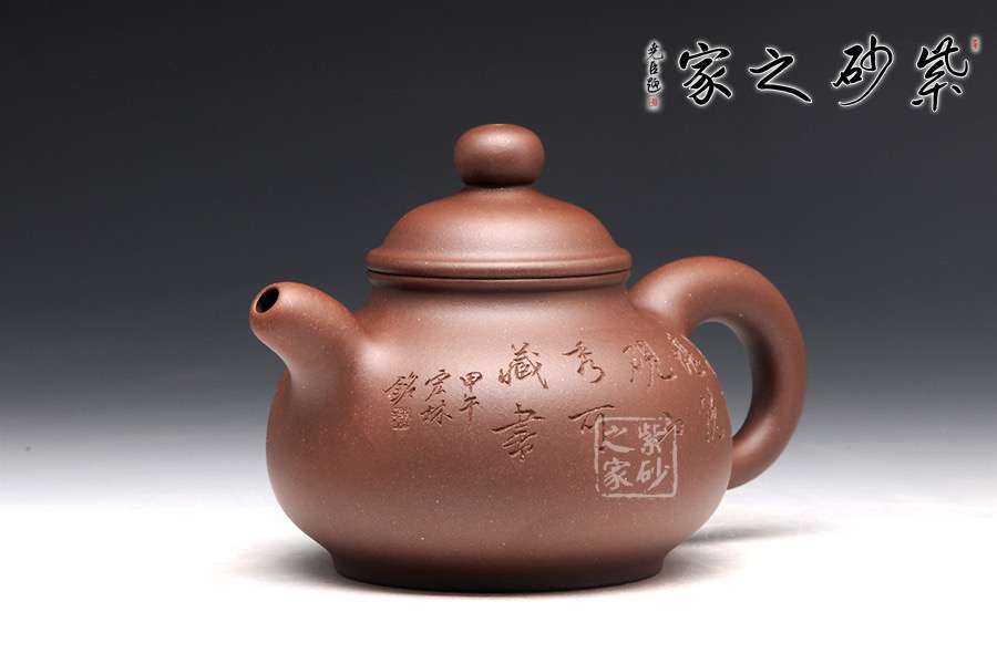 全手工VS半手工紫砂壶(一句话核心:壶身是否用石膏模具定型,嘴把、明针两者都是手工做) 全手工VS半手工紫砂壶(一句话核心:壶身是否用石膏模具定型,嘴把、明针两者都是手工做)