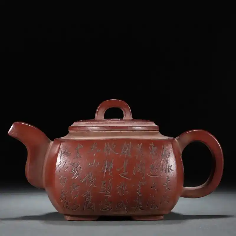 紫砂壶里的晨光与茶烟  