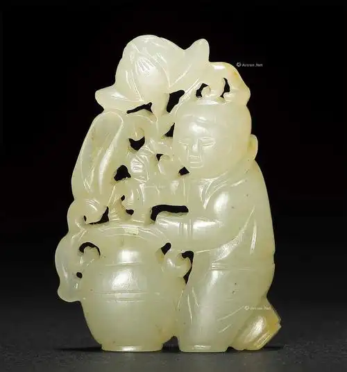 明代镂雕莲童玉佩：世俗吉祥纹样的玉雕表达