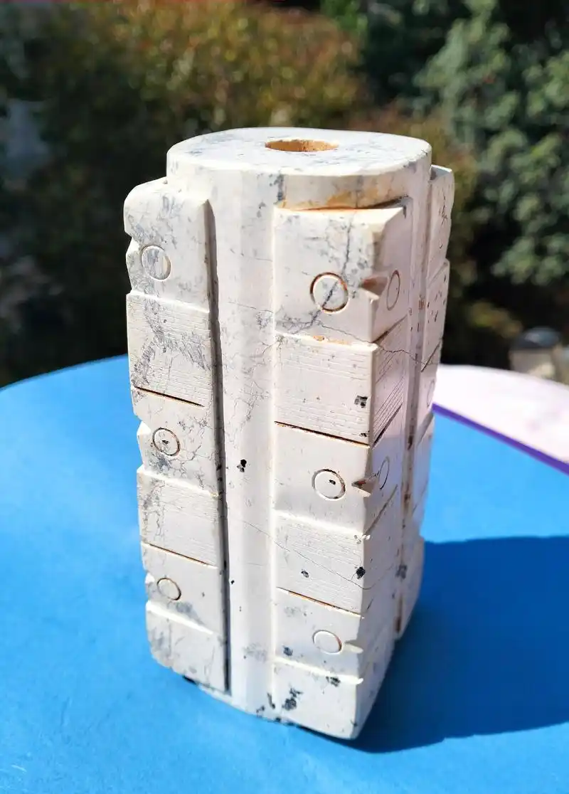 良渚文化鸡骨白玉琮送件