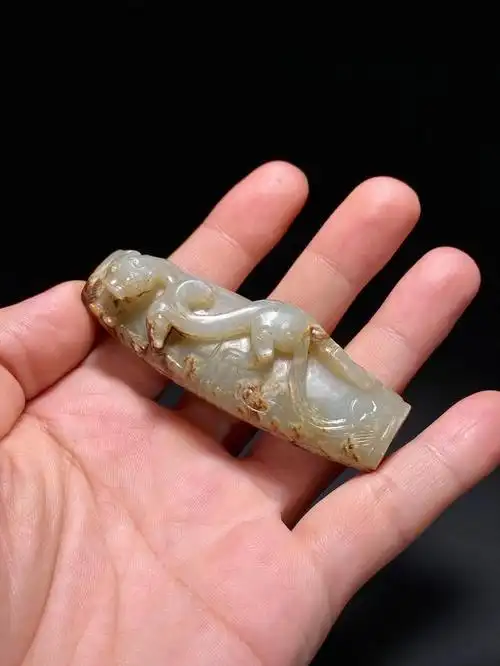 老玉新沁 清代白玉残件仿战汉受沁