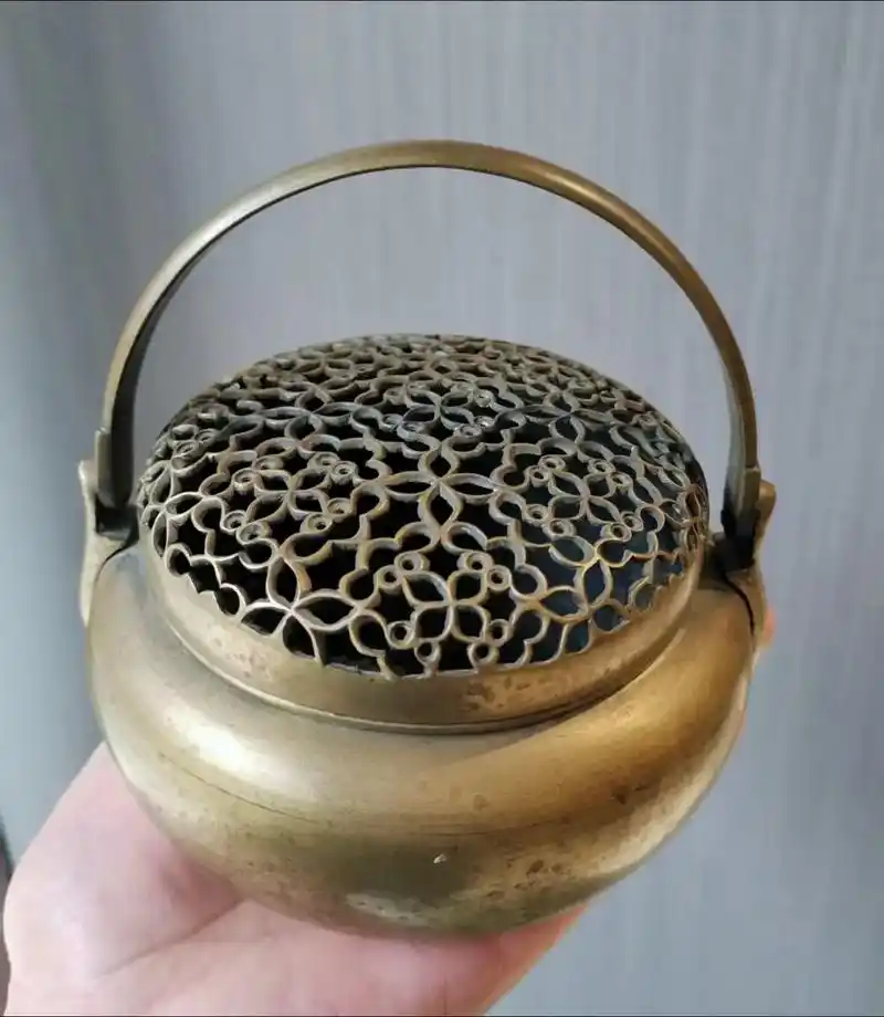 铜手炉鉴定：明清手炉的时代特征与仿品破绽