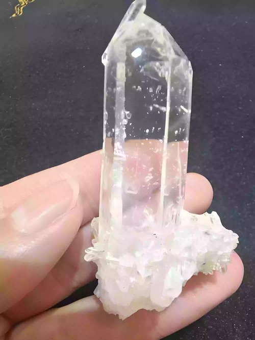 水晶和玻璃有什么不同