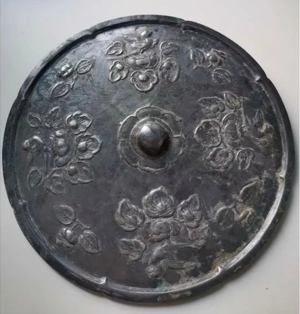 唐葵花花鸟镜｜仿品辨别要点