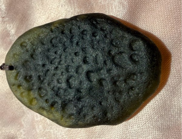 天然捷克陨石（玻璃陨石）鉴定 